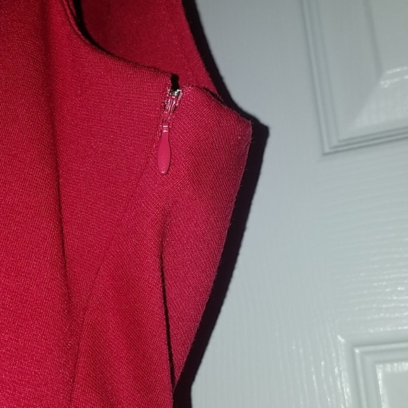 ICE Sleeveless Red Dress with Side Zipper - Picture 6 of 8